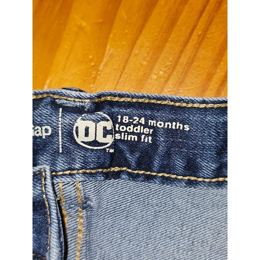 Gap Infant Boy‎ Jeans Size 18-24mos. Batman superman patches.